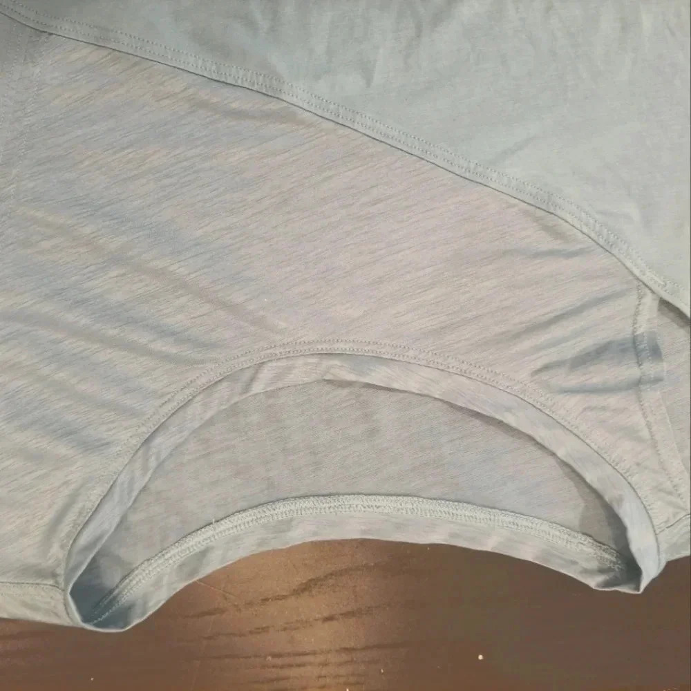 Lulemon no  inhibitions tee green - Picture 15 of 16